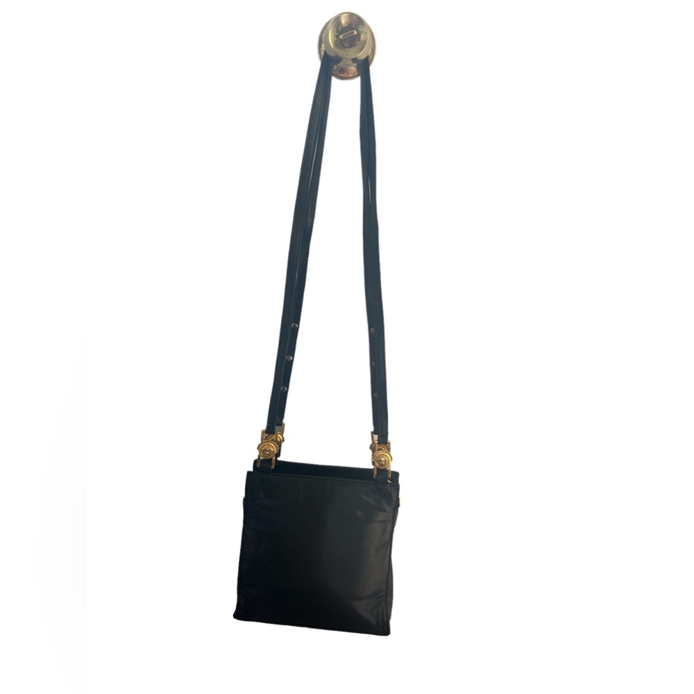 Gianni Versace Vintage Couture Black Gold Medusa Chain Mini bag - Picture 6 of 13